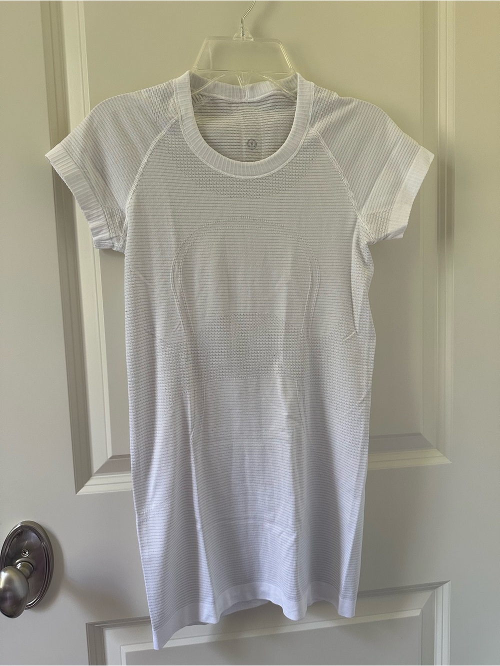 Lululemon swiftly tech top